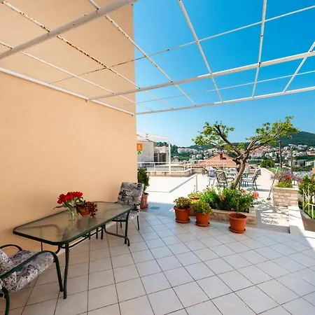 View Port Apartment *