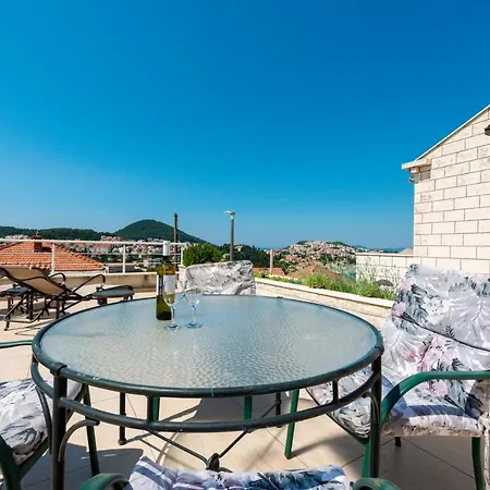 View Port Ragusa