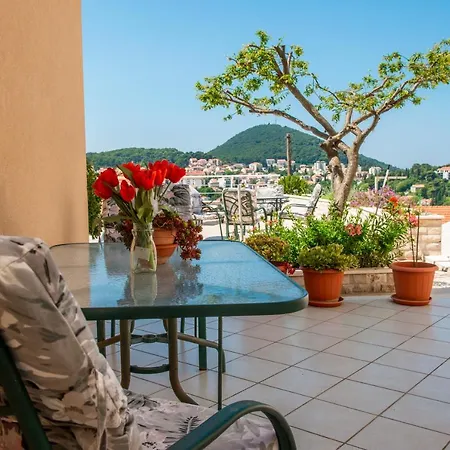 View Port Apartment *